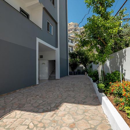 Hoteleks Inn & Suites Sarande Exterior photo