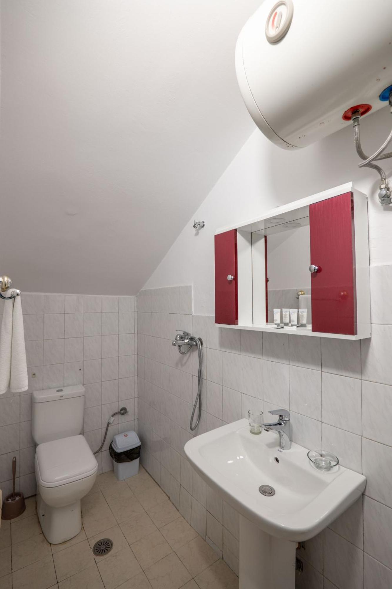 Hoteleks Inn & Suites Sarande Exterior photo